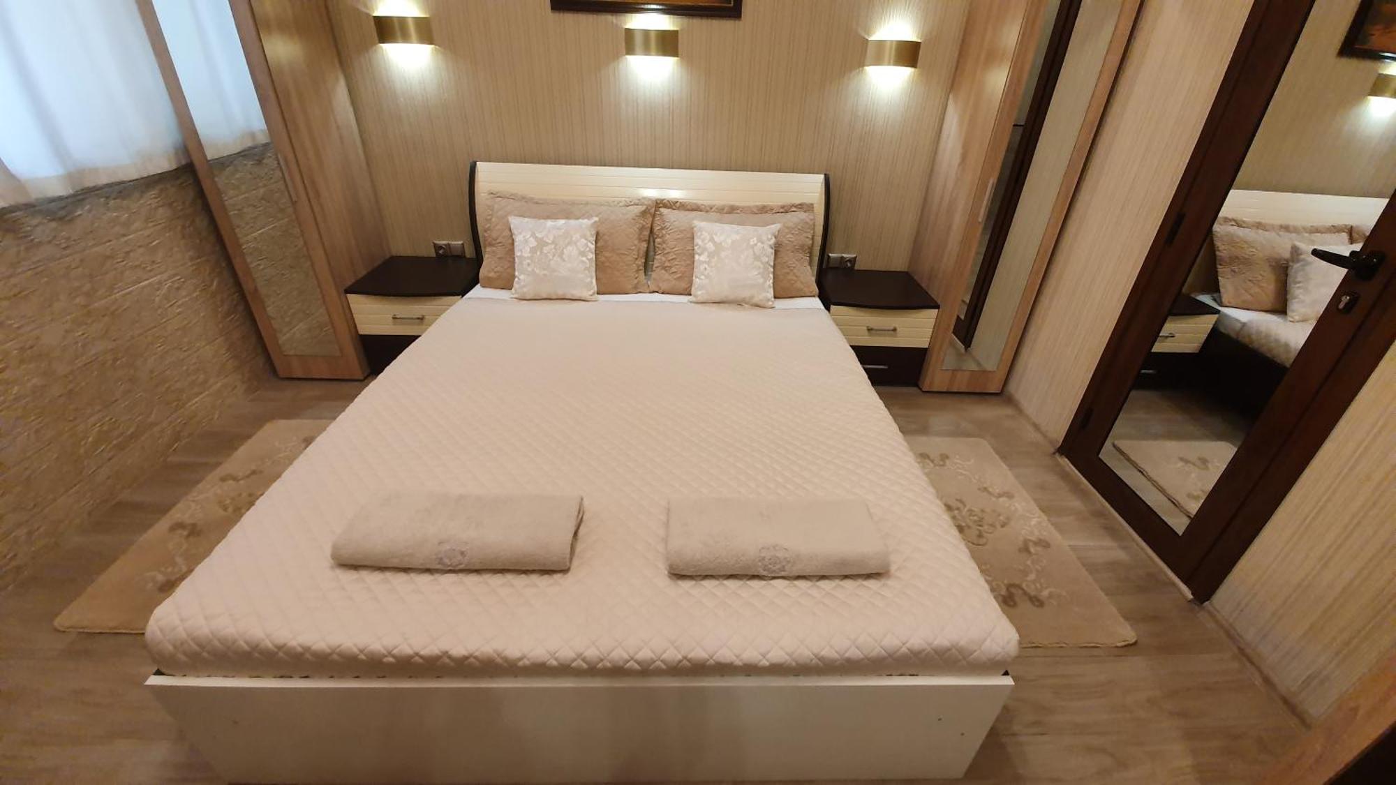 Deluxe Studios City Center Burgas Room photo